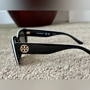 Tory Burch | Accessories | Brand New Never Worn Tory Burch  display picture 3